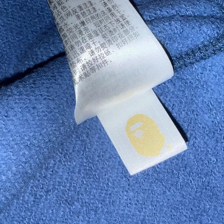 [SOLD OUT] 베이프 카모 샤크 네이비 후드집업 L