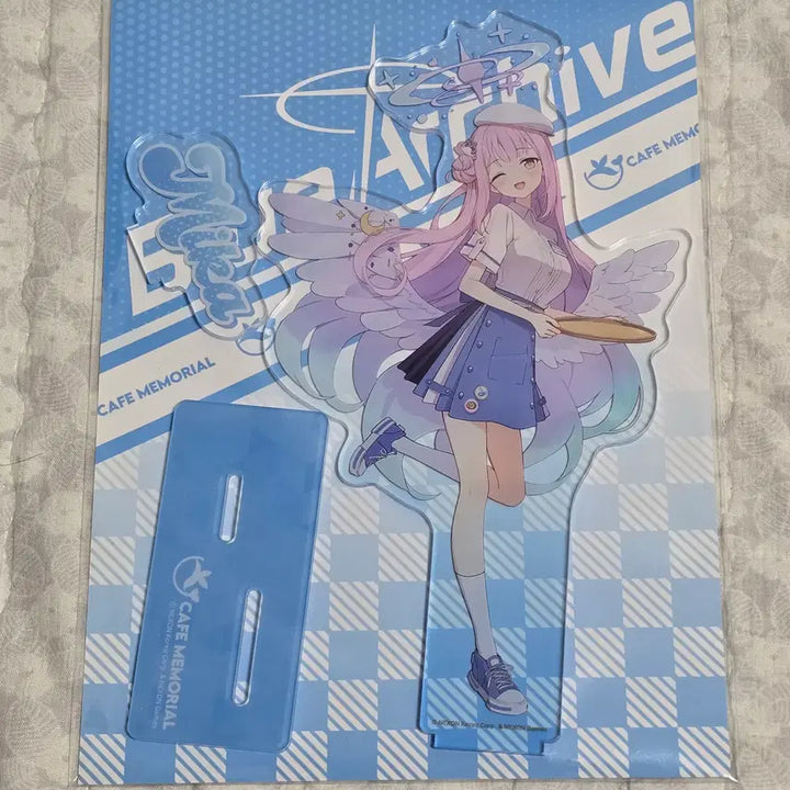 [BUNJANG] Blue Archive Mika Acrylic Stand / 블루 아카이브 카페 메모리얼 미소노 미카 아크릴 스탠드