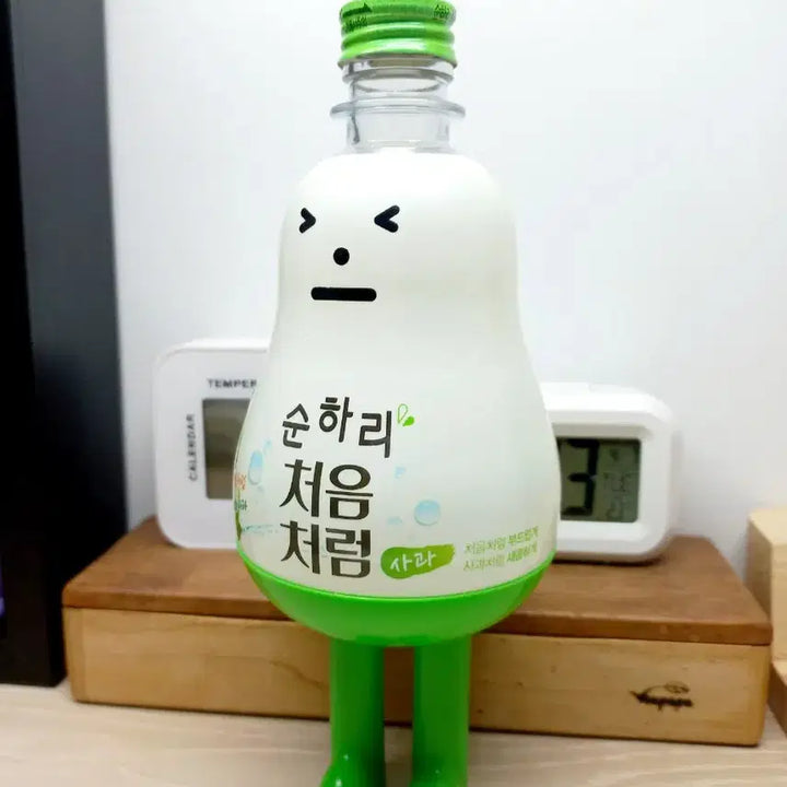 [BUNJANG] 순하리 처음처럼 x 스티키 몬스터랩 사과맛 피규어 공병 / 순하리 처음처럼 x 스티키 몬스터랩 사과맛 피규어 공병