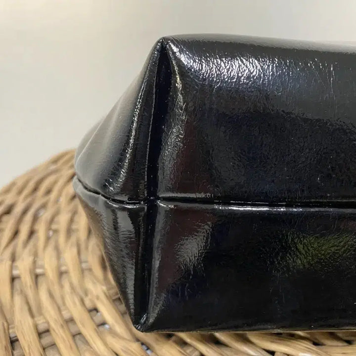 [BUNJANG] Black Enamel Mini Shoulder Bag / 블랙 에나멜 미니 숄더백