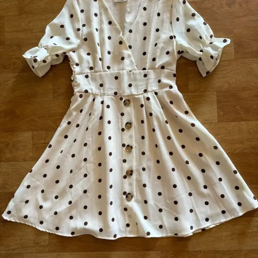 [BUNJANG] White Dot Short Sleeve Mini Dress Size 55 / 화이트 도트 반팔 원피스 55사이즈 새제품