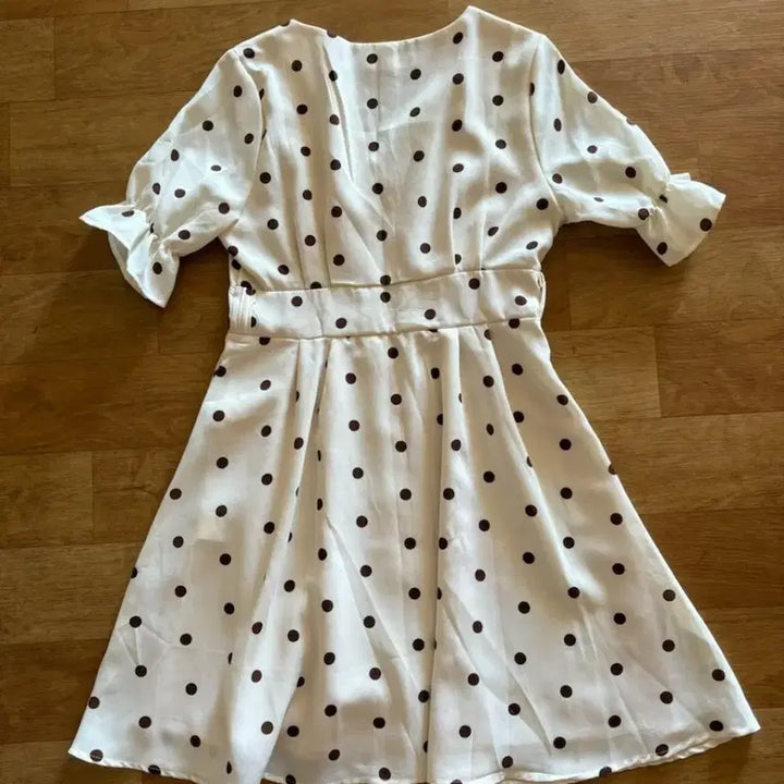 [BUNJANG] White Dot Short Sleeve Mini Dress Size 55 / 화이트 도트 반팔 원피스 55사이즈 새제품