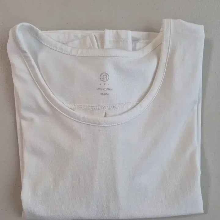 [SOLD OUT] 유메르 유넥   반팔 티셔츠 프리 새상품
