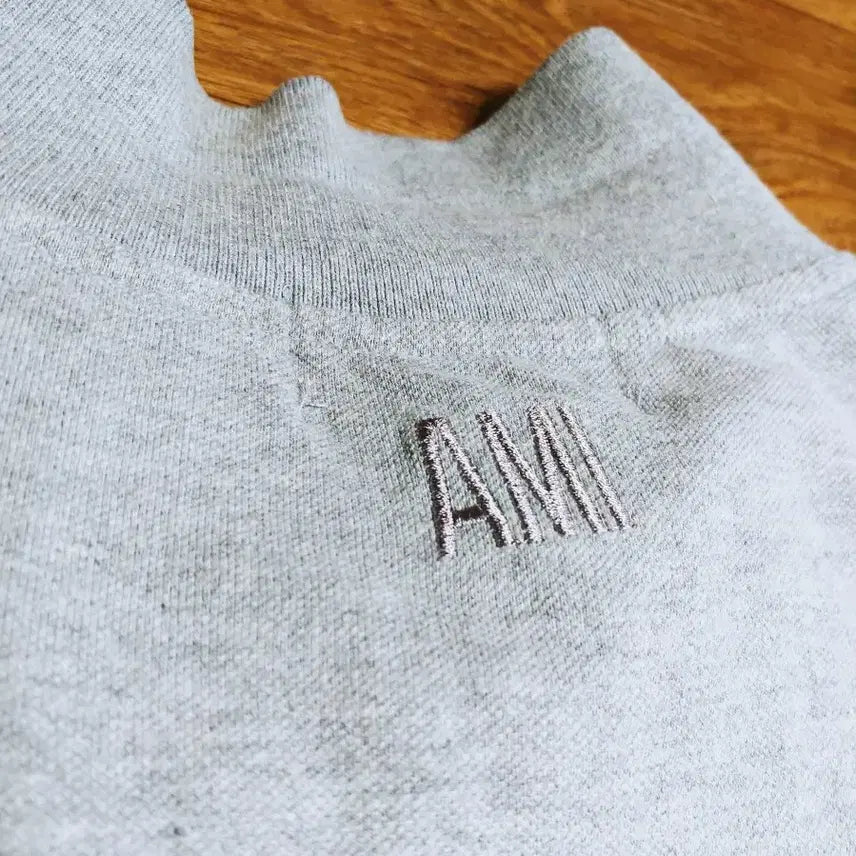 [SOLD OUT] 아미 Ami 카라티셔츠 그레이