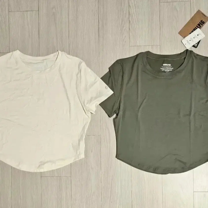 [SOLD OUT] SKULLPIG 크롭 반팔 티셔츠 아이보리/카키