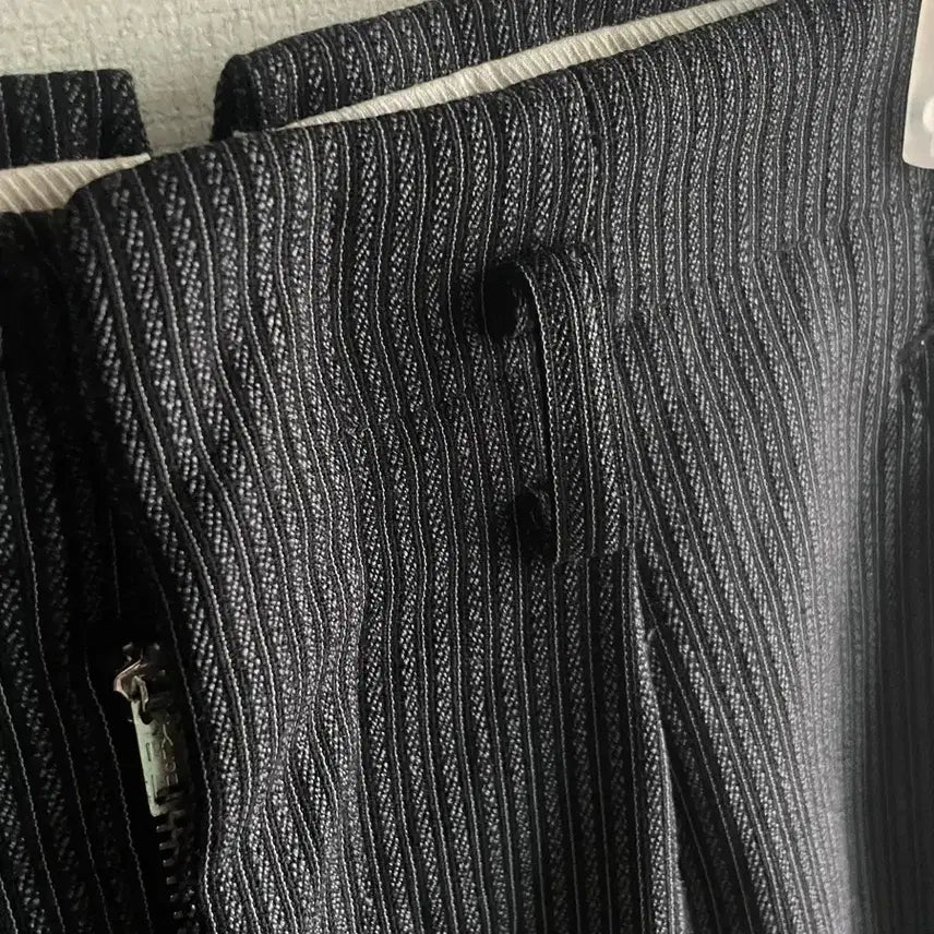 [BUNJANG] Golden Wealth 80s Japanese Black Stripe Tailored Slacks / 80s 일본  블랙 스트라이프 테일러 슬랙스