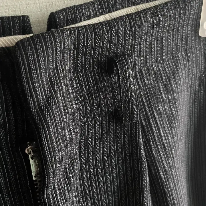 [BUNJANG] Golden Wealth 80s Japanese Black Stripe Tailored Slacks / 80s 일본  블랙 스트라이프 테일러 슬랙스