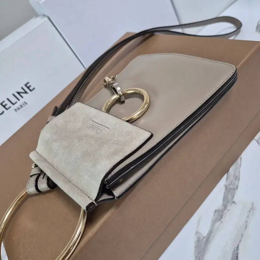 [BUNJANG] Chloé Faye Bracelet Small Crossbody Bag / (정품) 끌로에 페이 브레이슬릿 스몰 크로스백 가방