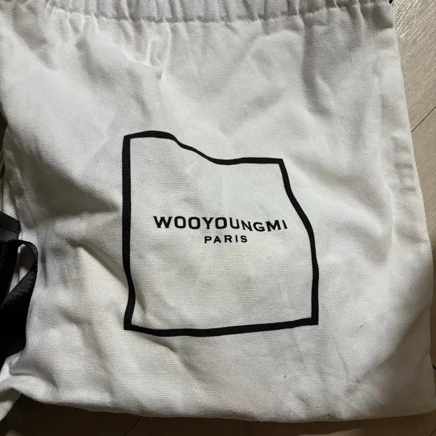 [BUNJANG] Wooyoungmi Square Mini Bag - Black / 우영미 스퀘어 미니백 블랙