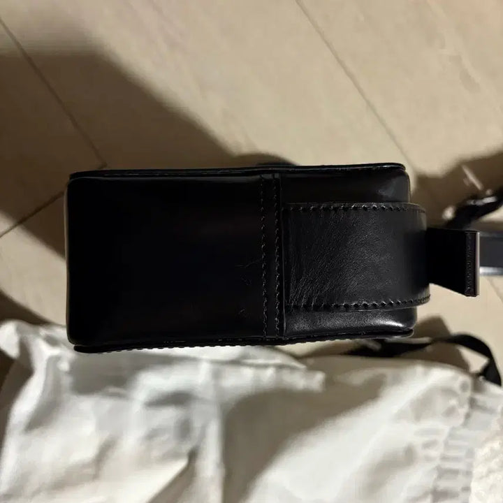 [BUNJANG] Wooyoungmi Square Mini Bag - Black / 우영미 스퀘어 미니백 블랙