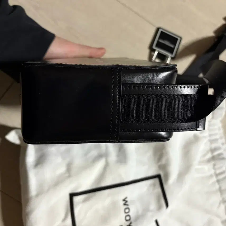 [BUNJANG] Wooyoungmi Square Mini Bag - Black / 우영미 스퀘어 미니백 블랙