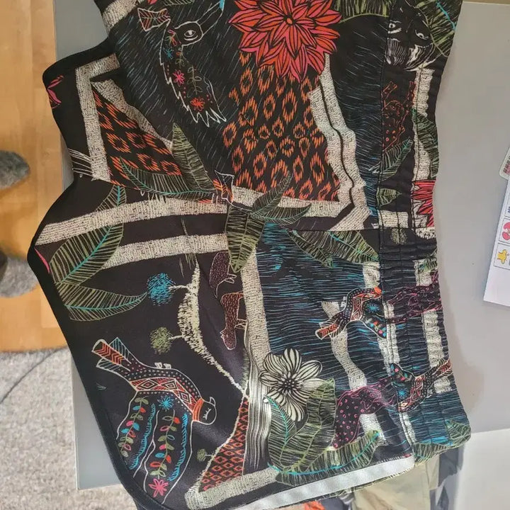 [BUNJANG] Adidas Tropical Pattern Shorts / 아디다스 트로피컬 패턴 반바지90
