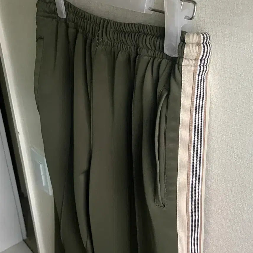 [BUNJANG] Glen Park x The Souvenir Shop Training Pants M / 글렌파크 X 더 수베니어샵 트레이닝 팬츠 M