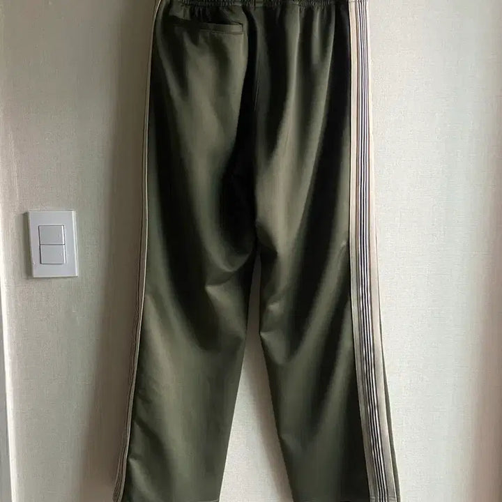 [BUNJANG] Glen Park x The Souvenir Shop Training Pants M / 글렌파크 X 더 수베니어샵 트레이닝 팬츠 M