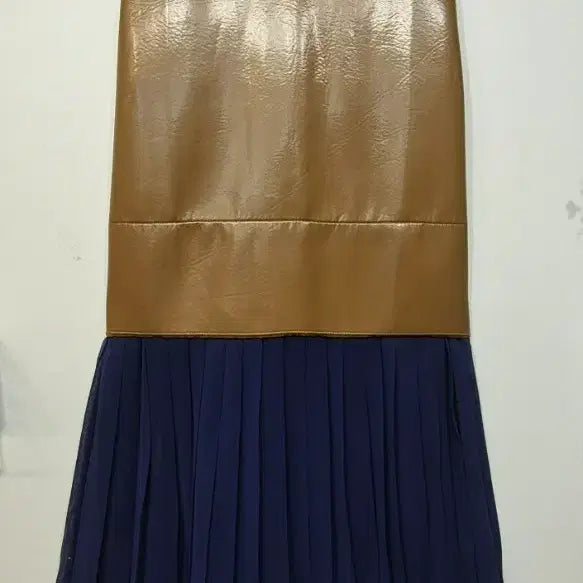 [BUNJANG] Toga Pulla Leather Pleated Dress / 토가 풀라 가죽 플리츠 원피스