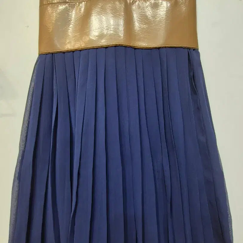 [BUNJANG] Toga Pulla Leather Pleated Dress / 토가 풀라 가죽 플리츠 원피스
