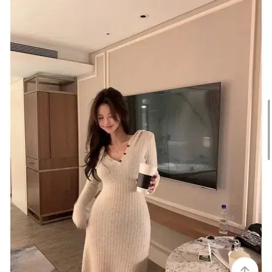 [BUNJANG] 히프나틱 니트 후드 원피스 블랙 / 히프나틱 니트 후드 원피스 블랙