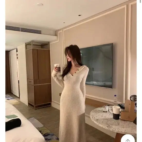 [BUNJANG] 히프나틱 니트 후드 원피스 블랙 / 히프나틱 니트 후드 원피스 블랙
