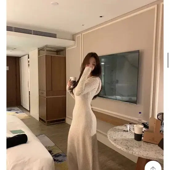 [BUNJANG] 히프나틱 니트 후드 원피스 블랙 / 히프나틱 니트 후드 원피스 블랙