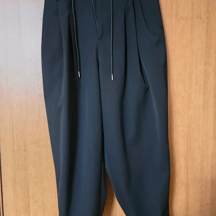 [SOLD OUT] (새상품,흥정가능)지오송지오 벌룬핏 슬랙스 판매