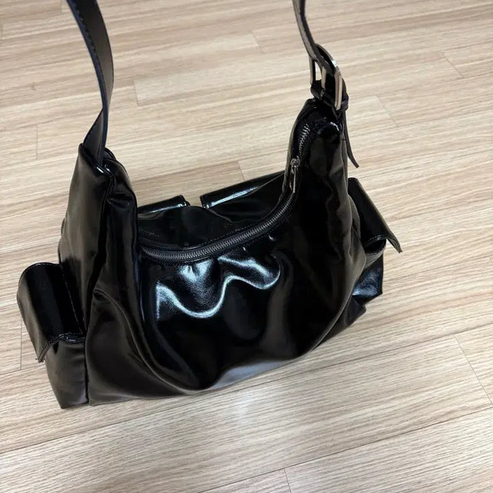 [BUNJANG] Shoopen Multi-Pocket Shoulder Crossbag / 슈펜 멀티포켓 숄더백 크로스백