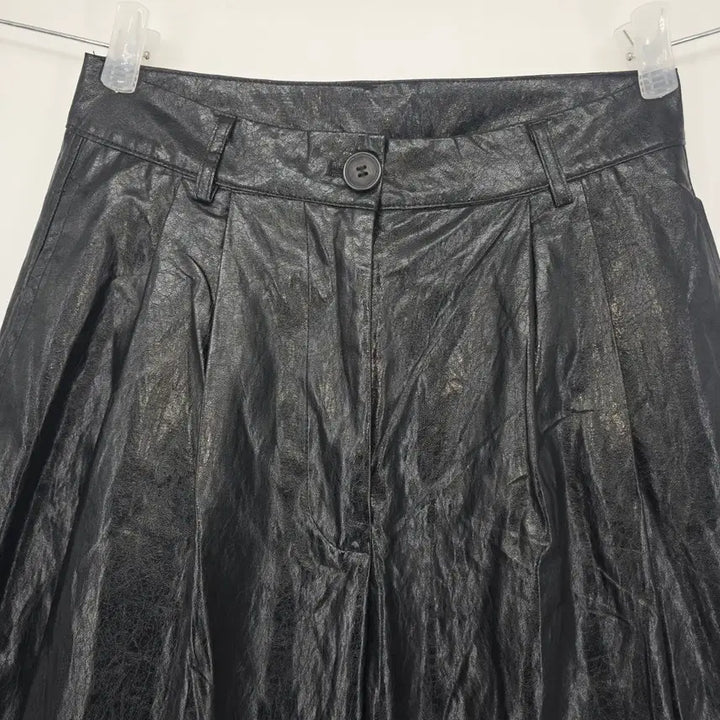[SOLD OUT] 블랙 광택 와이드 인조 레더 팬츠 [E50617]