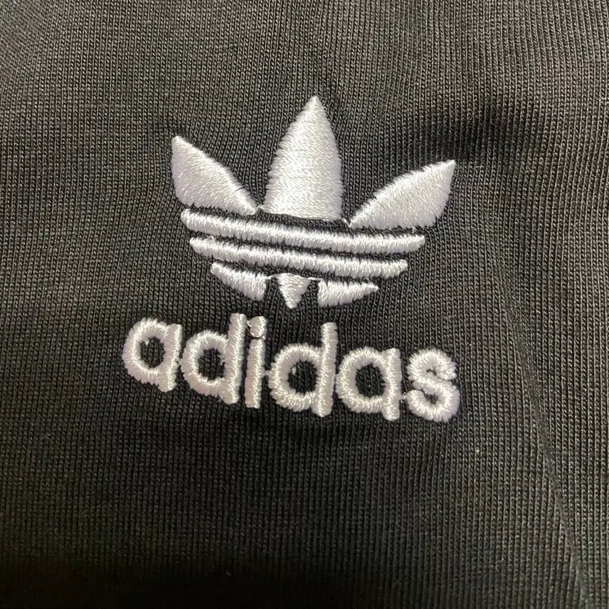 [BUNJANG] Adidas Originals Black T-Shirt L / 아디다스 Originals 블랙 티셔츠 L 새상품