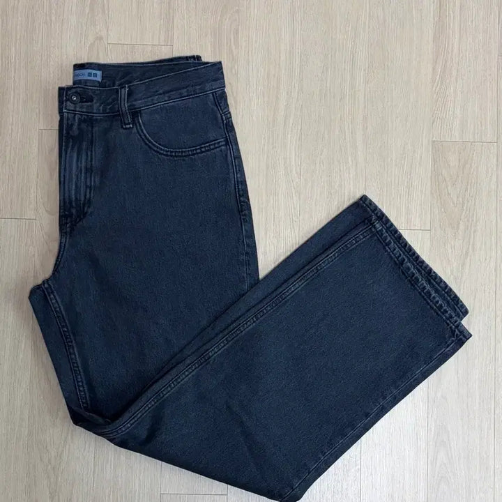 [BUNJANG] Uniqlo JWA Straight Jeans 30 / 유니클로JWA 스트레이트진 30 (07그레이)