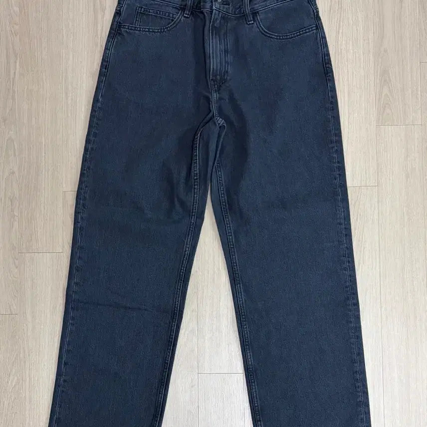 [BUNJANG] Uniqlo JWA Straight Jeans 30 / 유니클로JWA 스트레이트진 30 (07그레이)