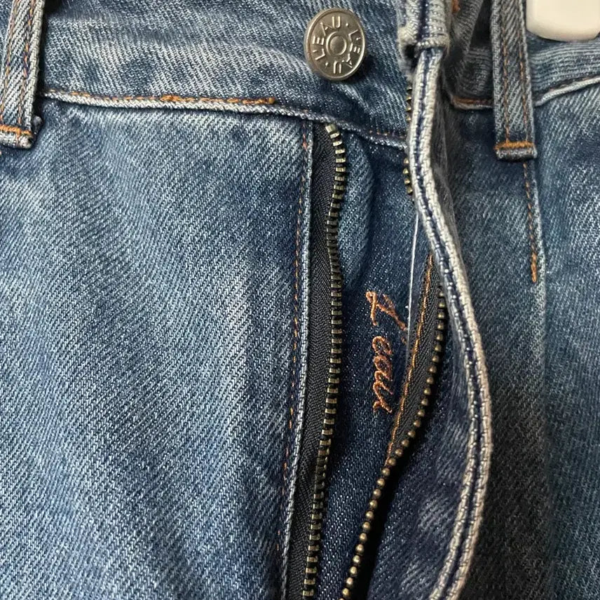 [BUNJANG] LEAU Lonnie Denim Tuck Pants / 로우 (leau) lonnie denim tuck pants