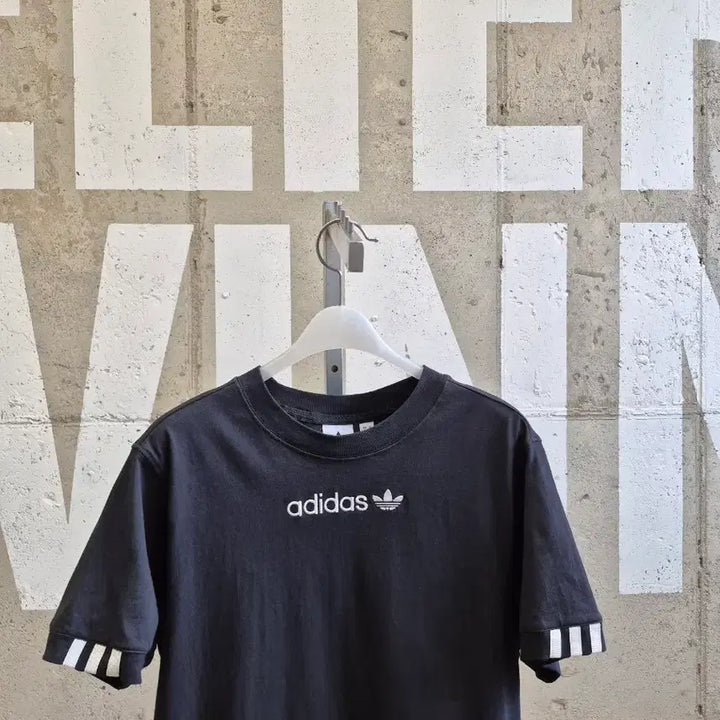 [SOLD OUT] 아디다스 반팔 티셔츠 (MT1