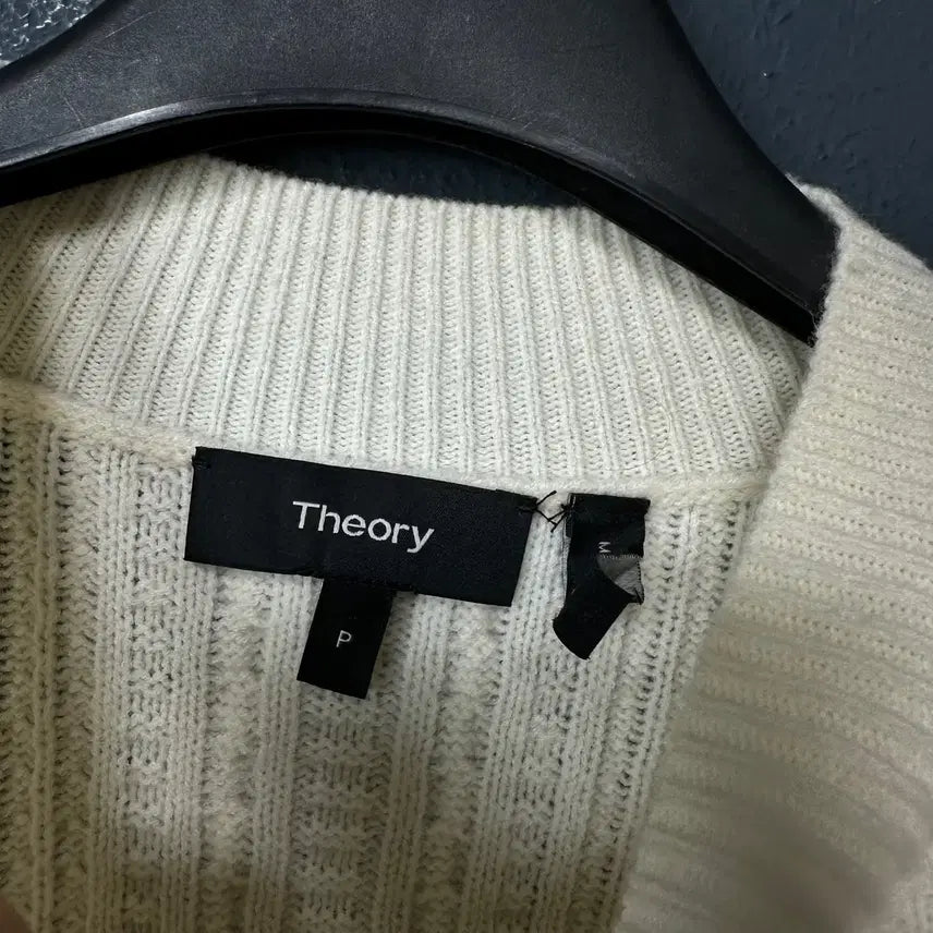 [BUNJANG] Theory Ivory Half-Turtle Neck Knit Top / S 띠어리 여성 아이보리 반폴라 니트