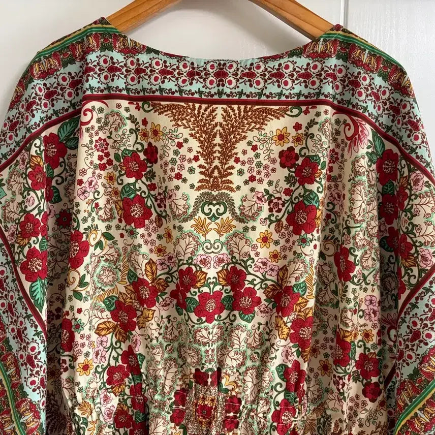 [SOLD OUT] (일본 수입 빈티지)블라우스 티셔츠 가오리 반팔 꽃 38 롱