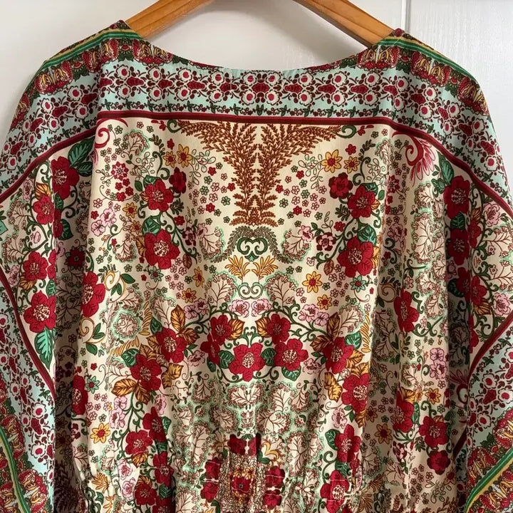 [SOLD OUT] (일본 수입 빈티지)블라우스 티셔츠 가오리 반팔 꽃 38 롱