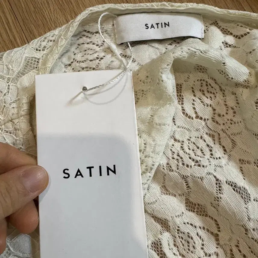 [BUNJANG] Satin Lace Top / 새상품 satin 사틴 레이스  탑