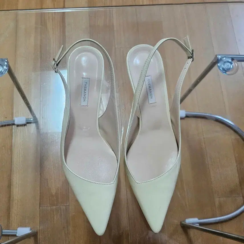 [BUNJANG] The Mignon Slingback Heels Cream Ivory / 더마농 제작 슬링백힐 크림아이보리 팝니다