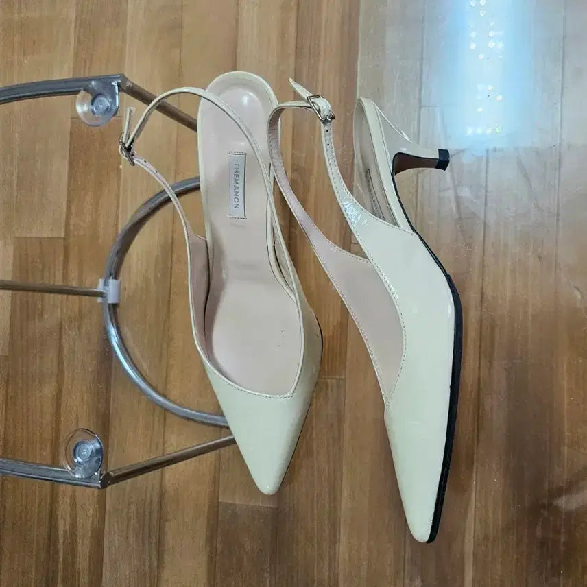 [BUNJANG] The Mignon Slingback Heels Cream Ivory / 더마농 제작 슬링백힐 크림아이보리 팝니다