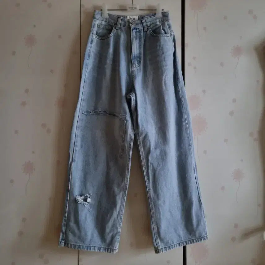 [BUNJANG] X2 Wide Light Wash Denim Jeans / X2 와이드 연청 데님 청바지