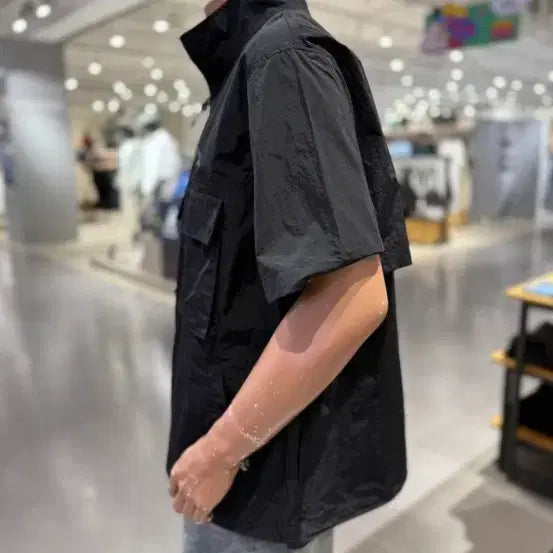[BUNJANG] Jeep Short Sleeve Anorak Windbreaker / Jeep 반팔 아노락 바람막이 블랙