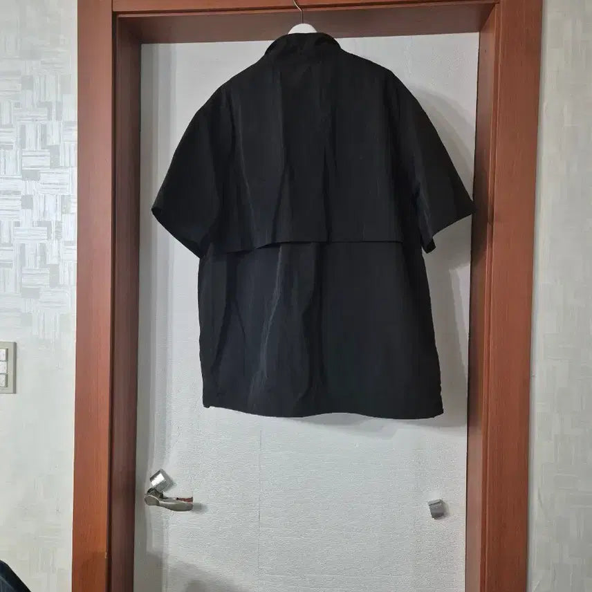 [BUNJANG] Jeep Short Sleeve Anorak Windbreaker / Jeep 반팔 아노락 바람막이 블랙