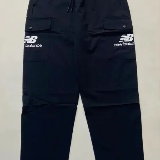 [BUNJANG] New Balance Black Cargo Pants (Size M / 95) / 뉴발란스 블랙 카고 바지 M(95) 새상품