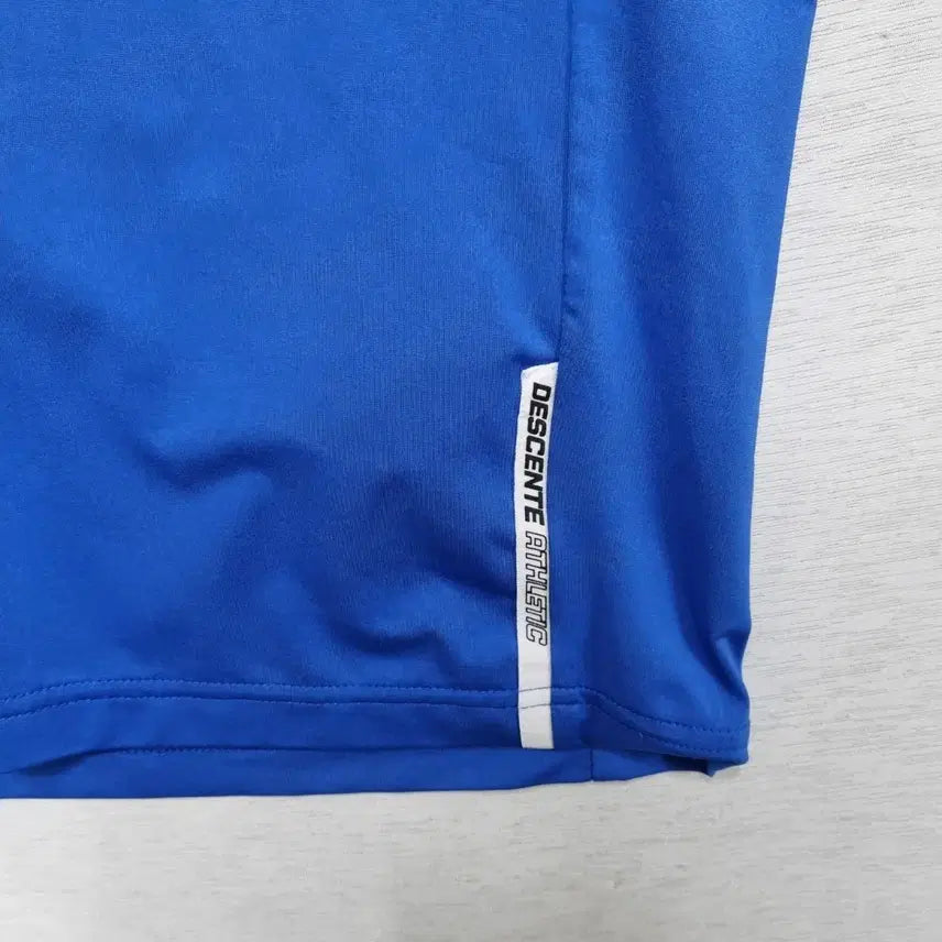 [SOLD OUT] 데상트 라운드 기능티 남95ㅡ0409