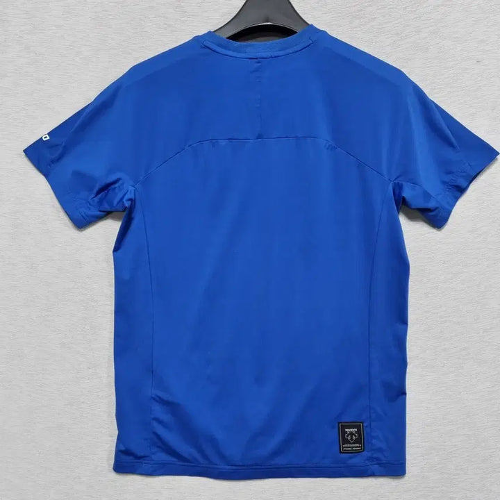 [SOLD OUT] 데상트 라운드 기능티 남95ㅡ0409
