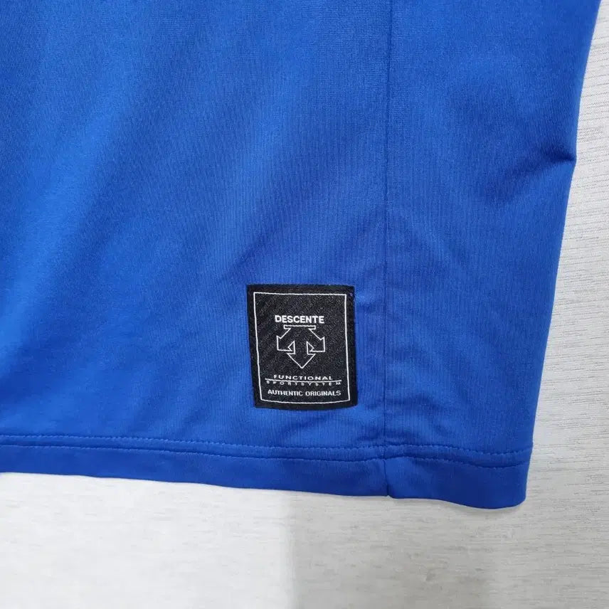 [SOLD OUT] 데상트 라운드 기능티 남95ㅡ0409