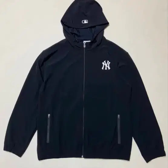 [BUNJANG] MLB New York Yankees Windbreaker Jumper M (95) / MLB 뉴욕 양키스 바람막이 점퍼 M(95)