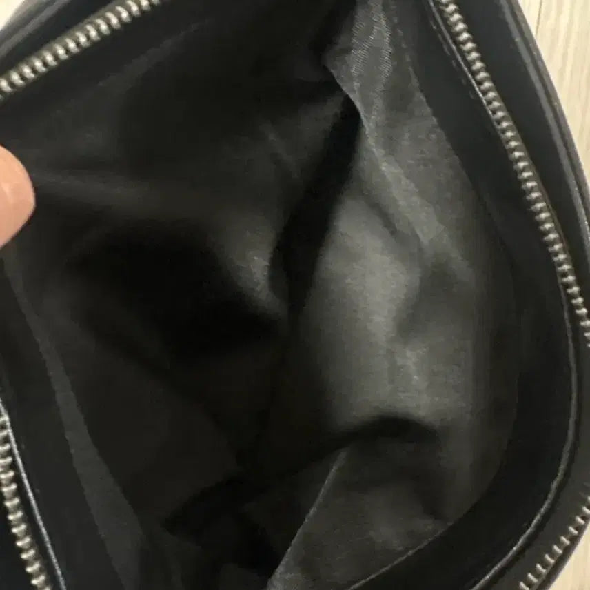 [BUNJANG] ZARA Rock Flap Shoulder Bag - Black / 자라ZARA 락 플랩 숄더백 블랙
