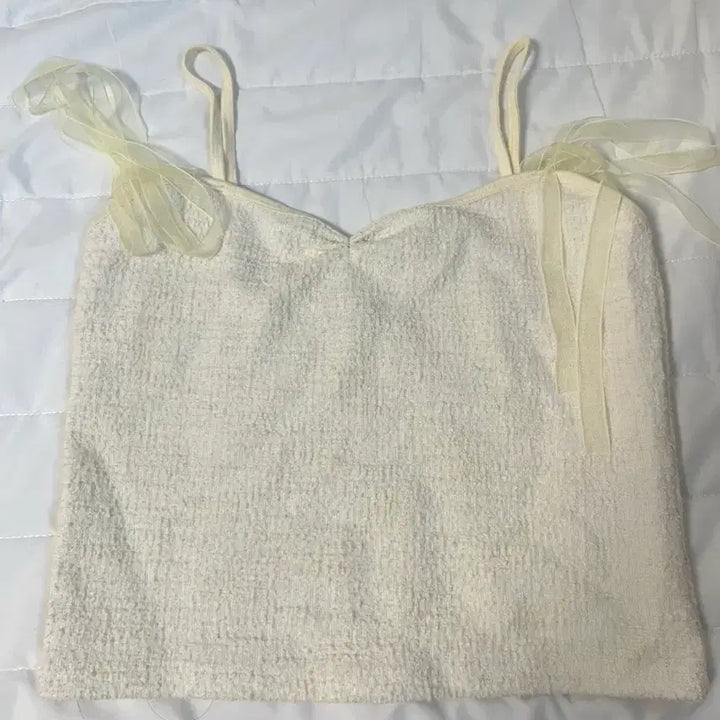 [BUNJANG] Bittercells Ivory Lace Cami Top / 비터셀즈 나시 아이보리 나시