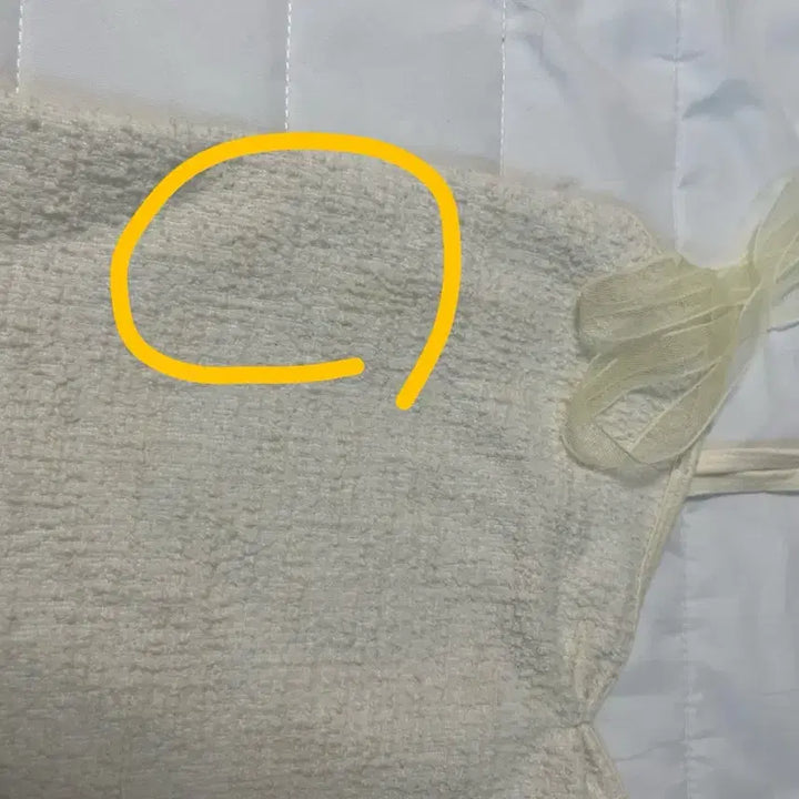 [BUNJANG] Bittercells Ivory Lace Cami Top / 비터셀즈 나시 아이보리 나시