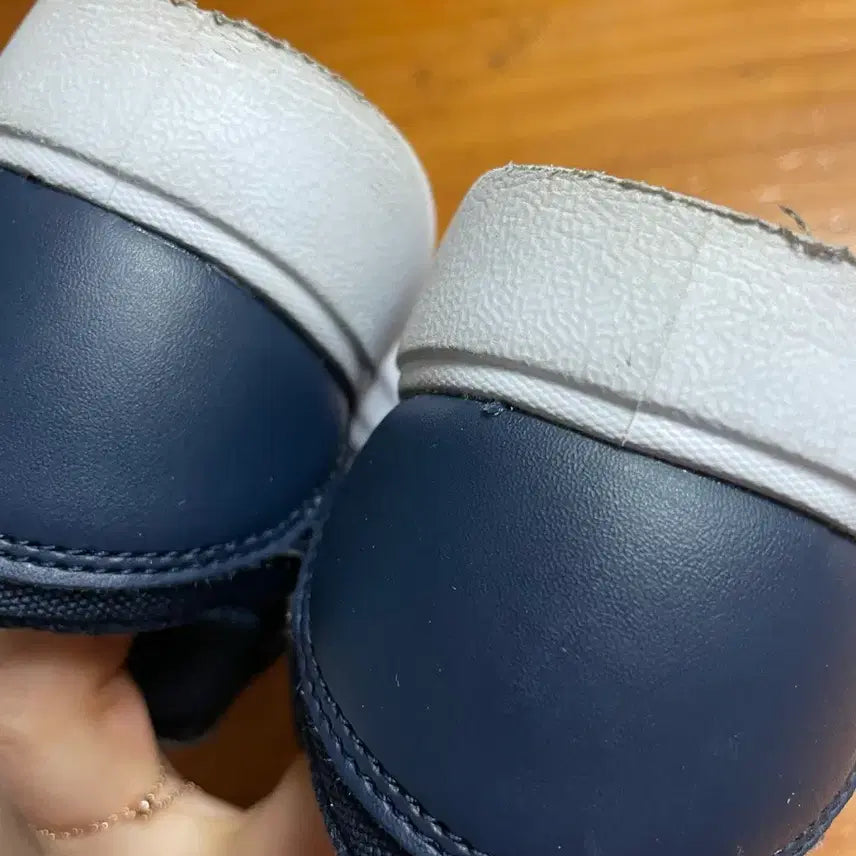 [SOLD OUT] 휠라아동운동화(180) (남아옷구매시드림)