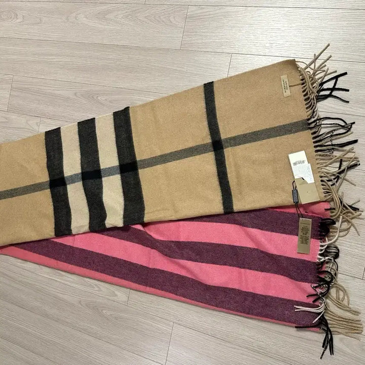 [BUNJANG] Burberry Cashmere 100% Beige Check/Pink Stripe Scarf / 버버리 정품 캐시미어 100% 머플러 새상품